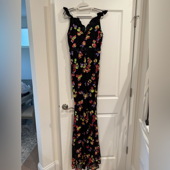 Miss Ord Black sequined prom dress - Picture 6 of 8